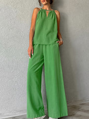GREEN