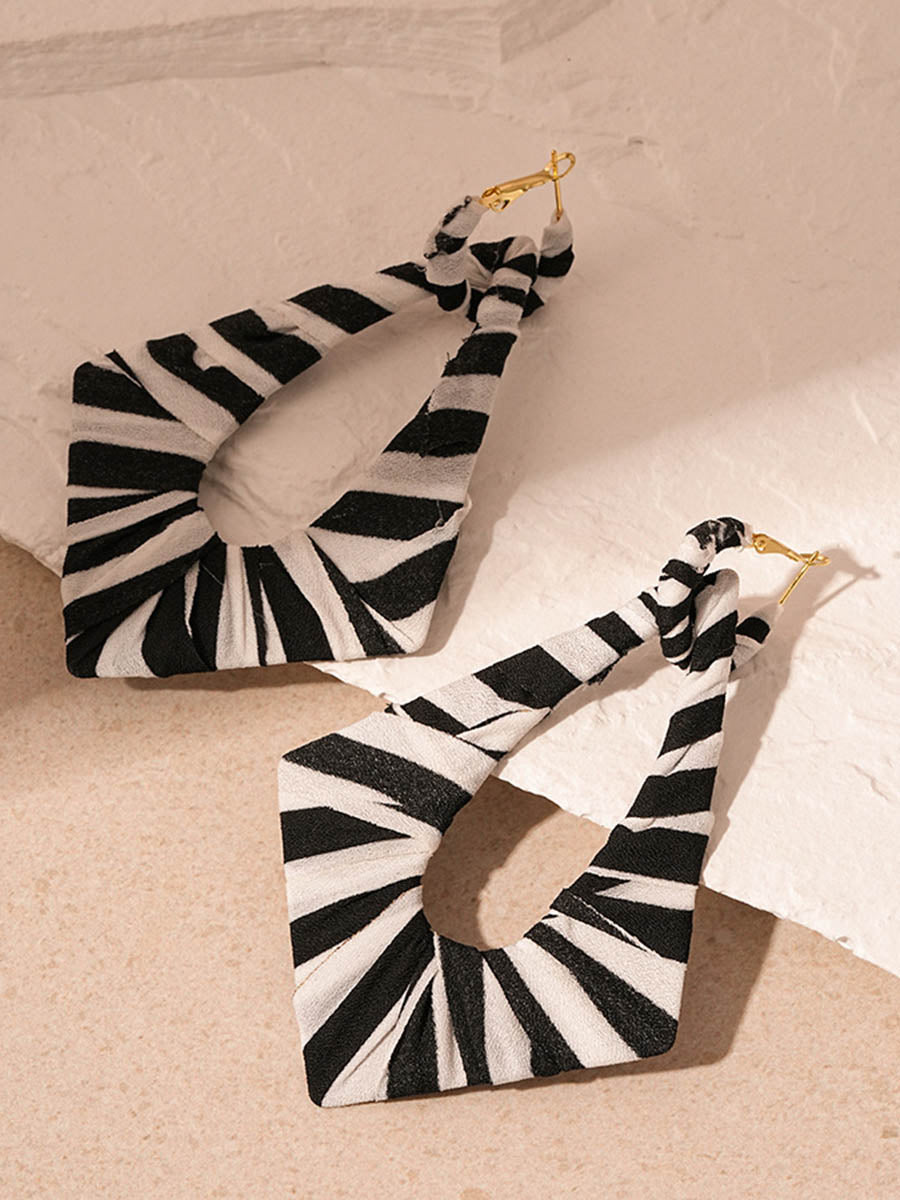 Contrast Color Geometric Drop Earrings