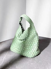 LIGHT GREEN