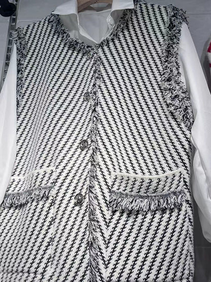 Loose Sleeveless Buttoned Fringed Pockets Striped V-Neck Vest Outerwear