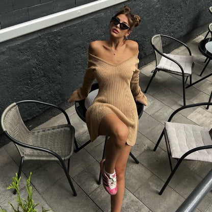 Women's Sheath Dress Simple Style V Neck Long Sleeve Solid Color Above Knee Holiday