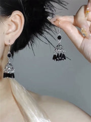 Lantern fringed ear hook