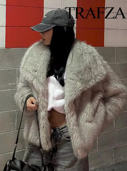 Women's Elegant Solid Color Coat Faux Fur Coat