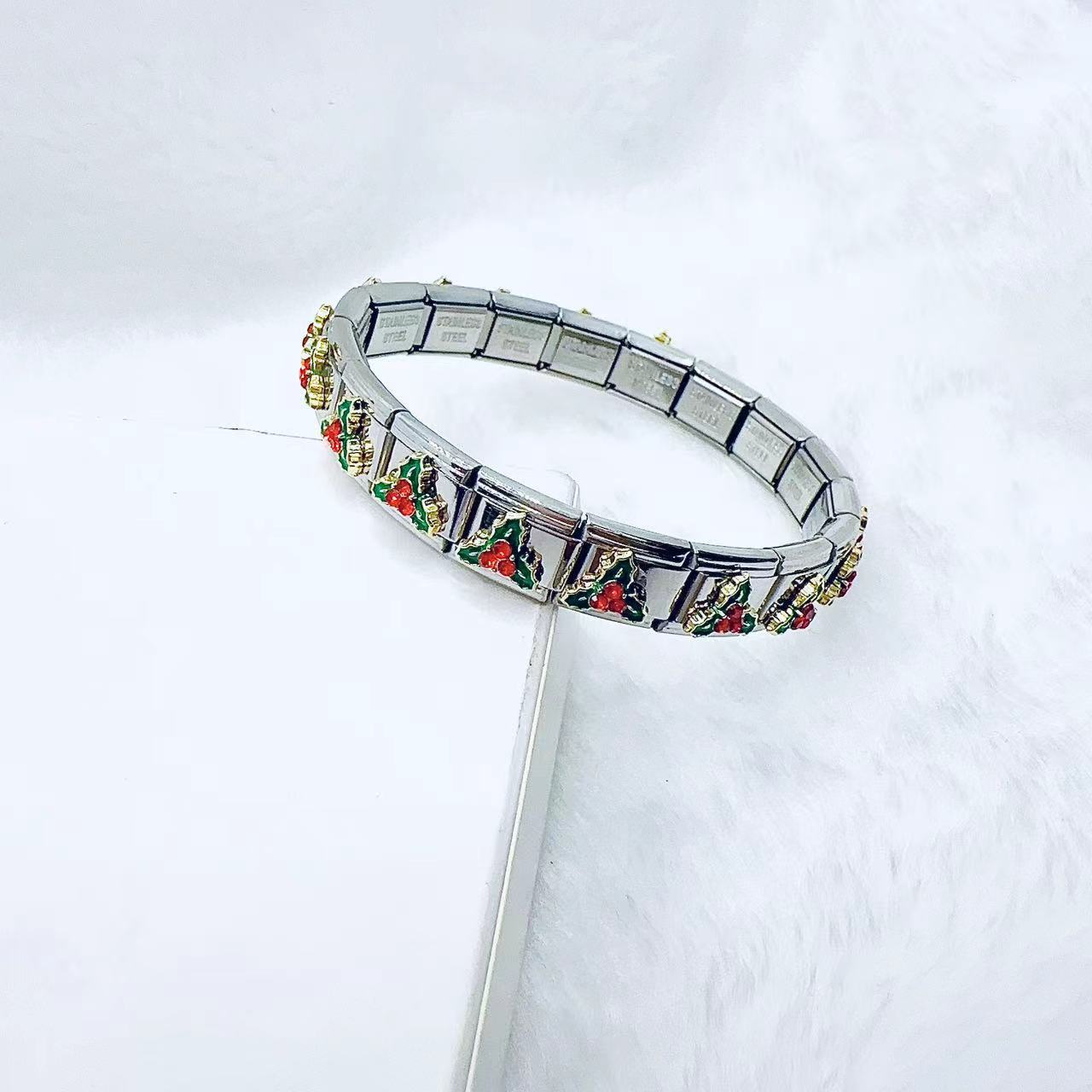 Simple Style Christmas Hat Santa Claus Christmas Socks 304 Stainless Steel Zircon Bracelets In Bulk Stainless Steel Bracelets