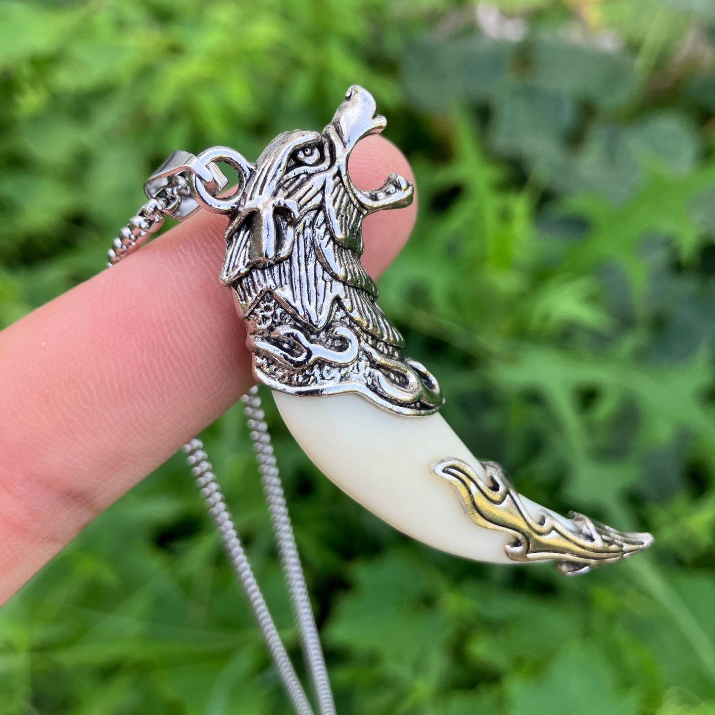 Jewelry Punk Streetwear Wolf Tooth 304 Stainless Steel Silica Gel Oval Pendant Necklace