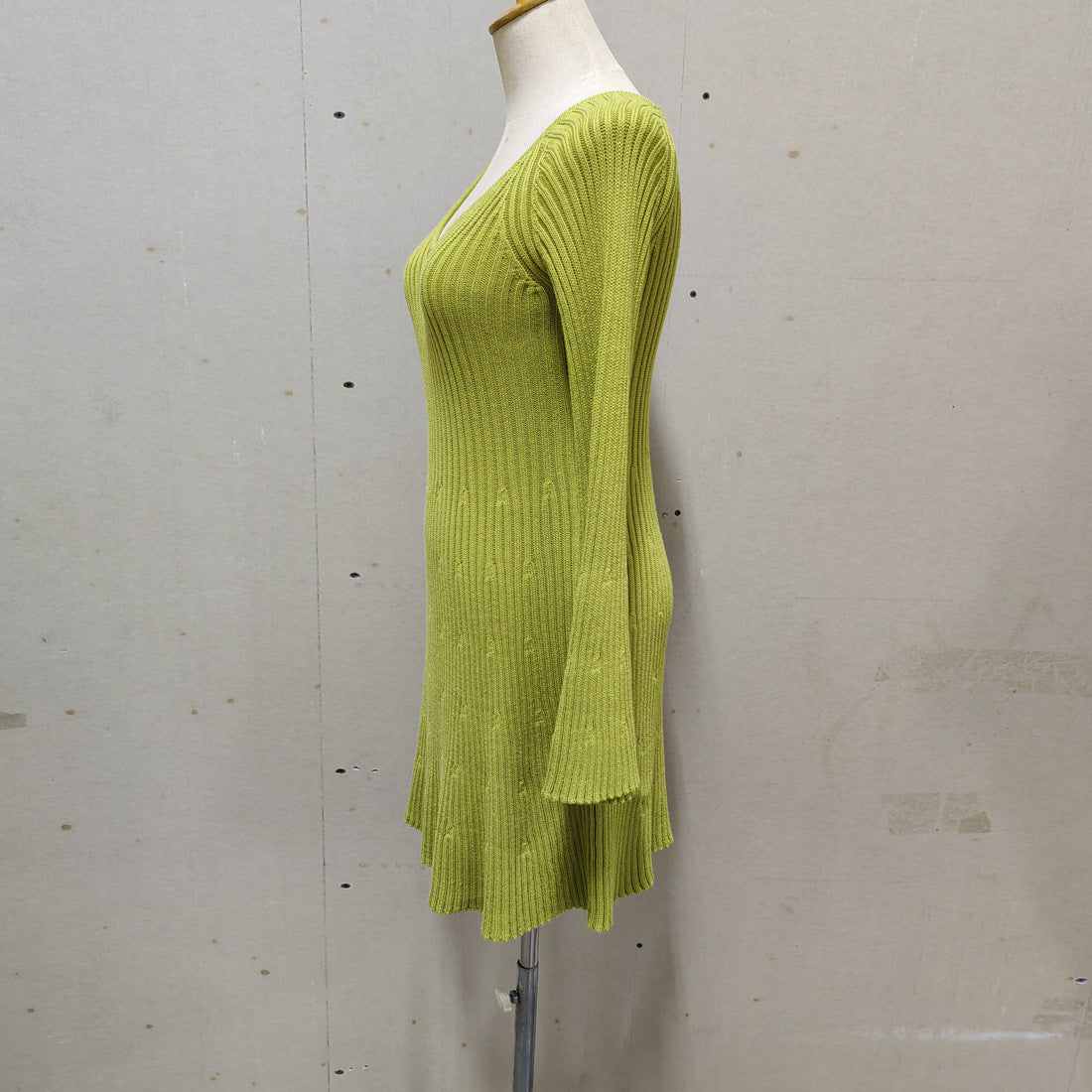 Women's Sheath Dress Simple Style V Neck Long Sleeve Solid Color Above Knee Holiday