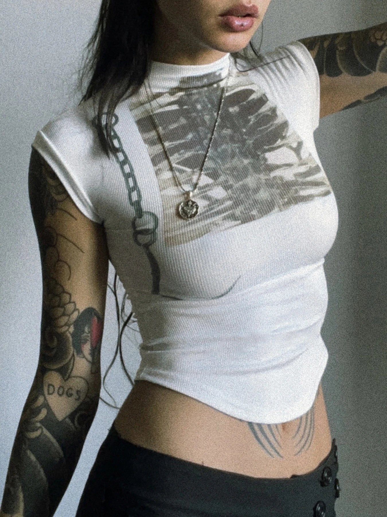 fashionY2K Graphic Print Cropped Tee Shirts for Women Short Sleeves Slim Cute Clothings Crewneck Casual Harajuku Outfits