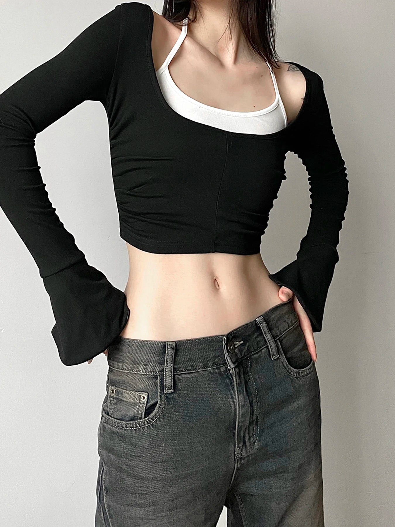 fashion Flare Sleeve Color Contrast Two-piece Top Set Halter Crop Casual Streetwear 90s Vinatge Suit Hottie Basic Twinset