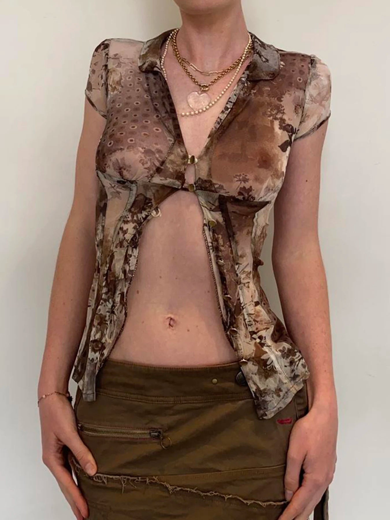 fashionRetro Floral Print Lapel Slim T-shirt Hollow Out Button Vintage Chic 90s Streetwear Tees Sexy Elastic Fashion Tops