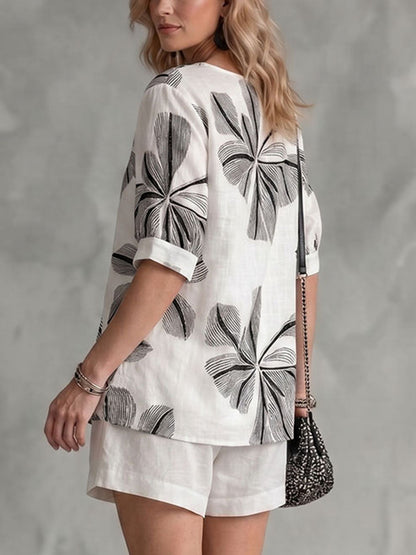 Long Sleeves Loose Contrast Color Embroidered Flower Print Round-neck T-Shirts Tops