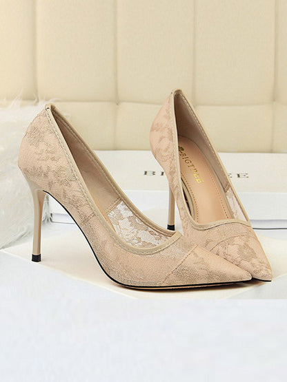Flower Print Hollow Pointed-Toe Split-Joint Pumps