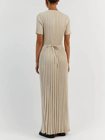 Short Sleeves Pleated Solid Color Tied Waist Round-Neck Maxi Dresses