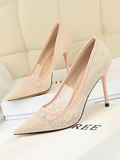 Flower Print Hollow Pointed-Toe Split-Joint Pumps