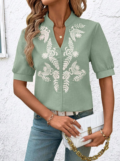 Loose Short Sleeves Flower-Embellished Contrast Color Split-Joint Stand Collar Blouses&Shirts Tops