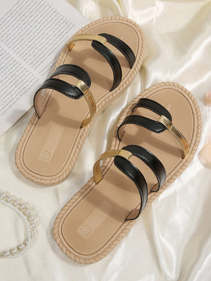 Square-Toe Hollow Slippers