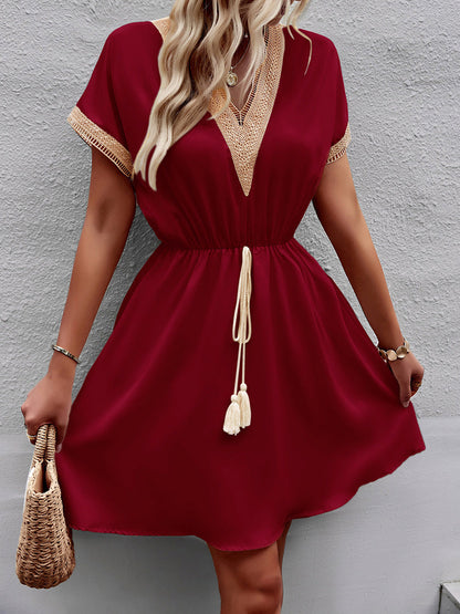 A-Line Elasticated Waist Contrast Color Drawstring Hollow Split-Joint Tasseled Tied V-Neck Mini Dresses