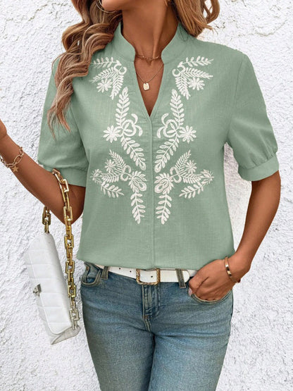Loose Short Sleeves Flower-Embellished Contrast Color Split-Joint Stand Collar Blouses&Shirts Tops