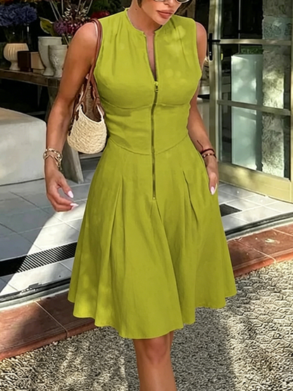 A-Line Sleeveless Pleated Pockets Solid Color Zipper Round-Neck Mini Dresses