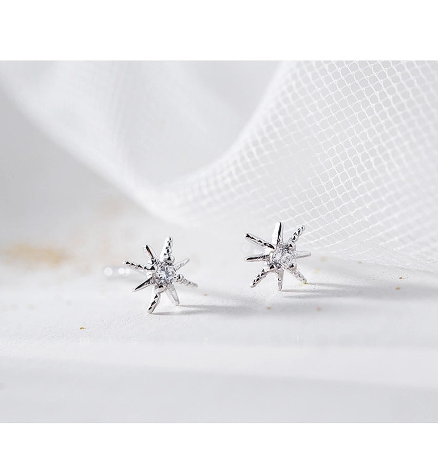 Ganjia  new s925 sterling silver Korean version of super flash exquisite eight mans star earrings star female super fairy jewelry