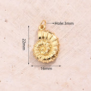 Light Gold Wide Pattern Wheel Screw Small Pendant (Gold) [22x16mm (Aperture: 3mm)]