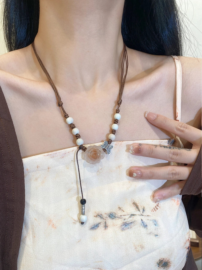 Retro Sweet Flower Synthetic Resin Fabric ceramics  Pendant Necklaces