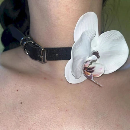 Sweet Simple Style Flower Pu Leather  Choker