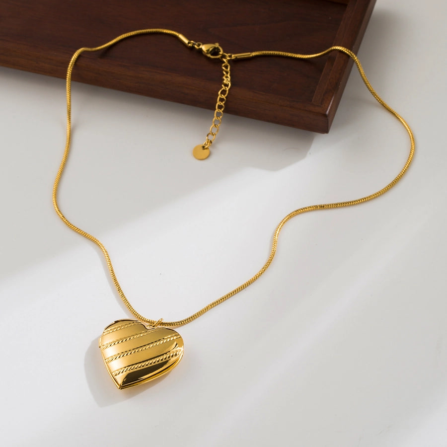 Jewelry Casual Commute Heart Shape Solid Color 304 Stainless Steel 18K Gold Plated Plating Pendant Necklace