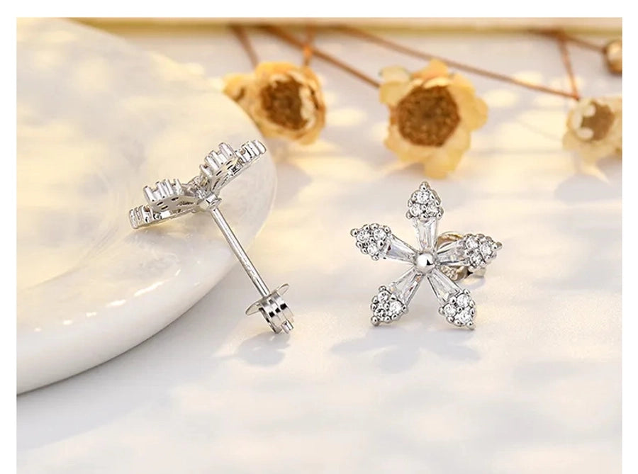S925 Sterling Silver Needle Floret Zircon Earrings for Women Simple Small Cute Fresh Style Mori Style Sweet Elegant Earrings