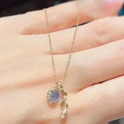Hollow Leaves Necklace