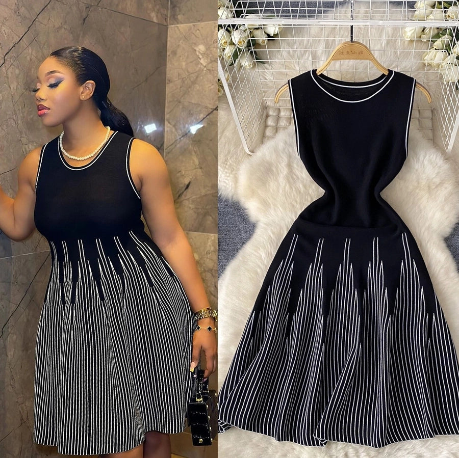 Women's Sheath Dress Elegant Round Neck Contrast Binding Sleeveless Stripe Above Knee Daily