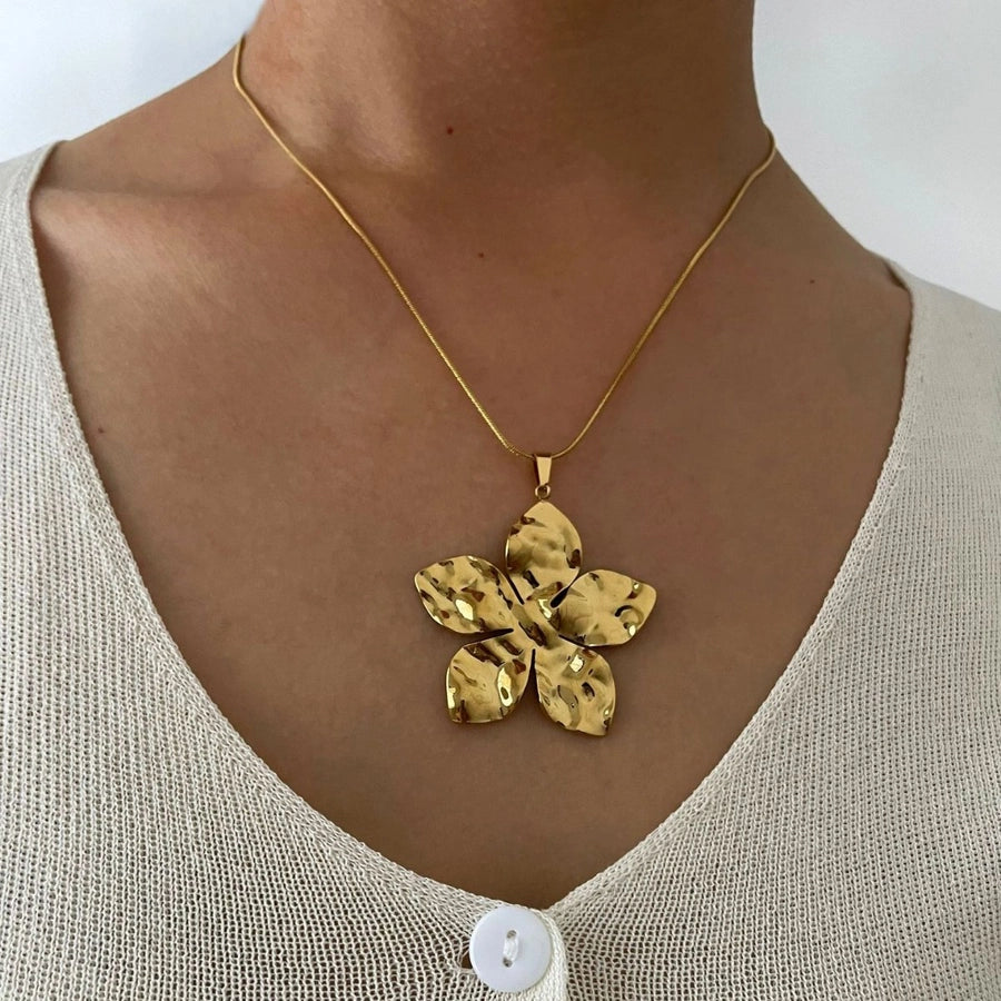 Jewelry Retro Flower 316L Stainless Steel  18K Gold Plated Pendant Necklace