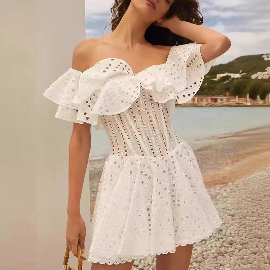 Women's Sheath Dress Vacation Simple Style Boat Neck Short Sleeve Solid Color Above Knee Holiday