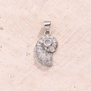 Over Inlaid Zircon Flat Wheel Screw Pendant (White Gold Color) [19.5x11.5mm (Aperture: 5x3mm)]