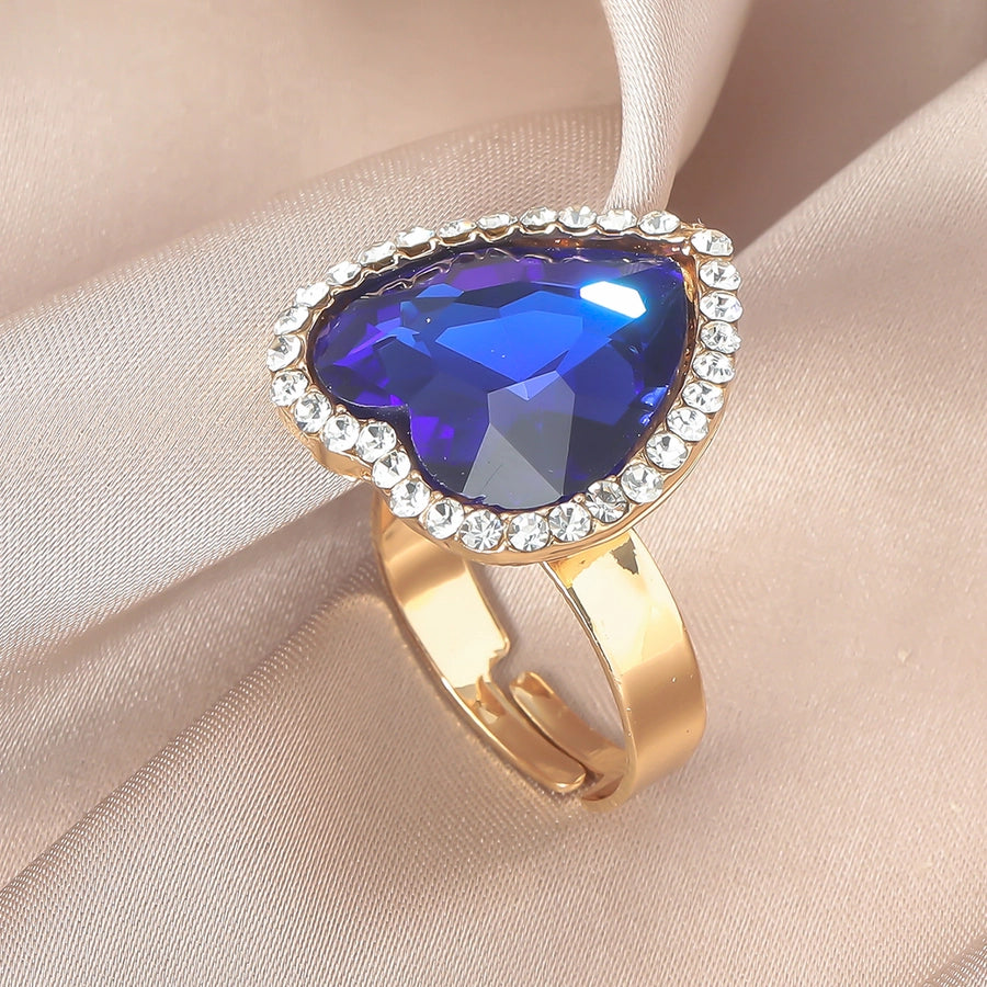 Elegant Geometric Heart Shape Alloy Rhinestones Women's Rings