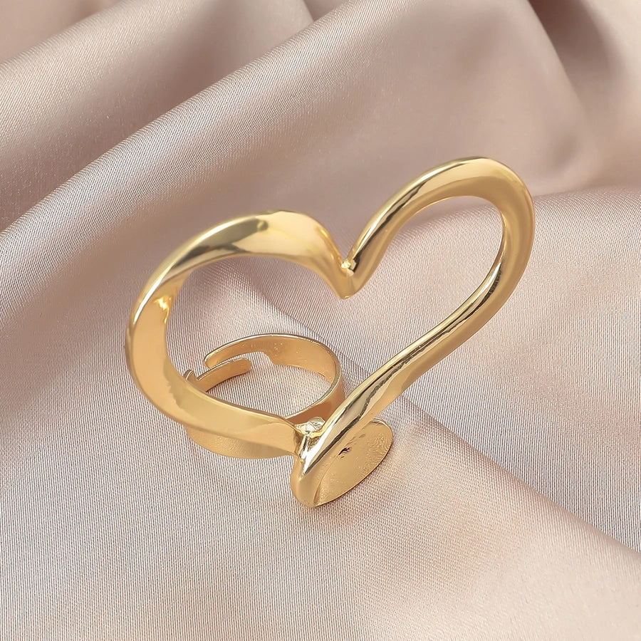 Elegant Heart Shape Alloy Women's Rings