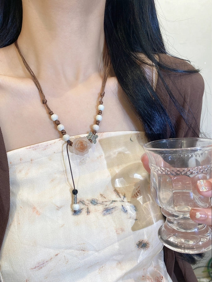 Retro Sweet Flower Synthetic Resin Fabric ceramics  Pendant Necklaces