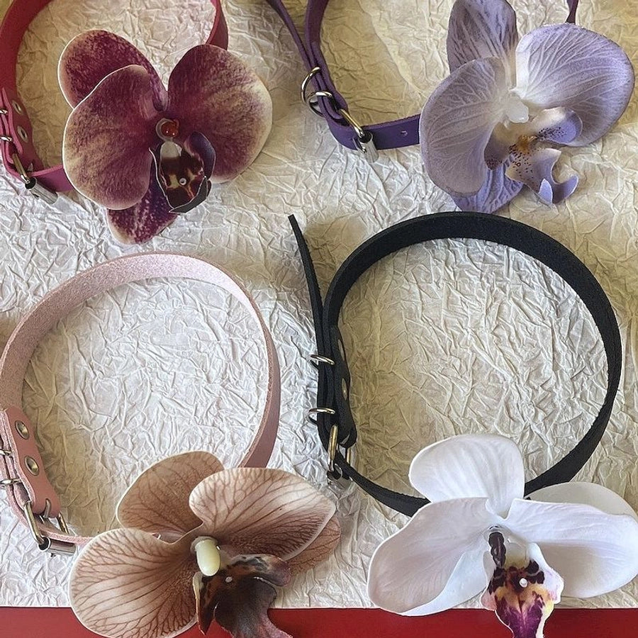 Sweet Simple Style Flower Pu Leather  Choker