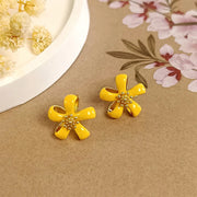 Orange Oil-dripping Flower