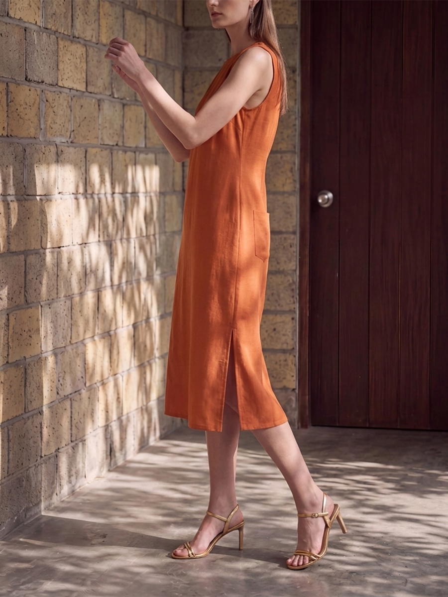 Loose Sleeveless Pockets Solid Color Round-Neck Midi Dresses