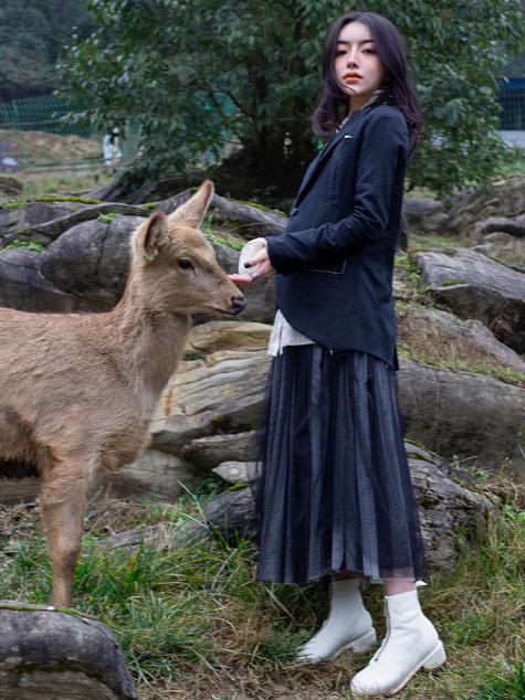 Simple Black Two Ways To Wear Gauze Skirt