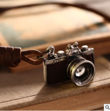 Trendy Cowhide Rope Alloy Camera Pendant Necklace