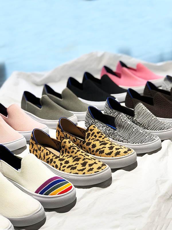 Rainbow Striped Print Casual Flat Shoes