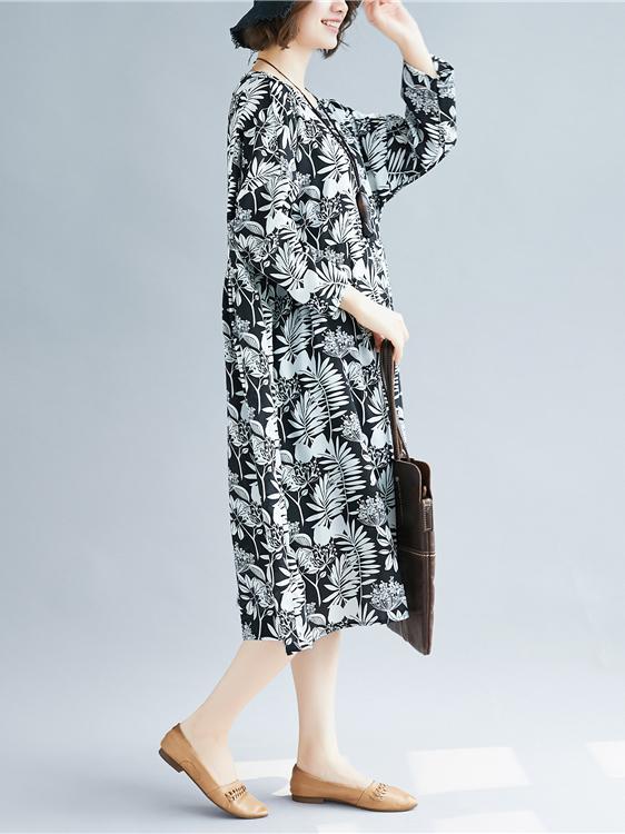 Loose Chiffon Plants Print Round-neck Long Dress+Black Jumper Skirt