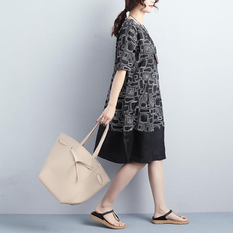 Women Black Pullovers Short Sleeve Printed Dress