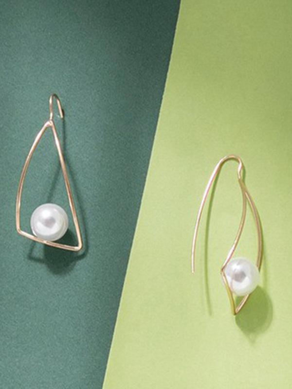 New Succinct Asymmetric Pearl Eardrop