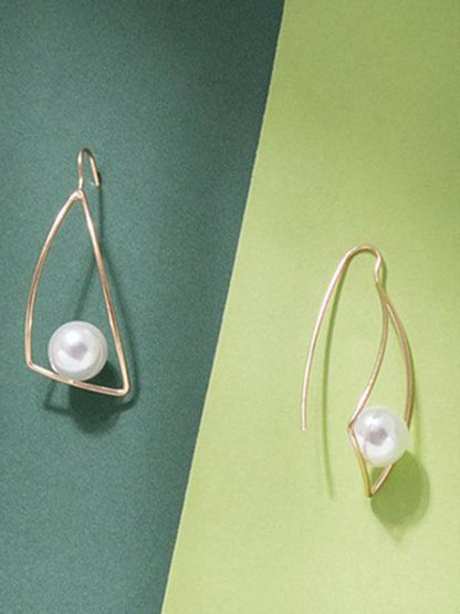 New Succinct Asymmetric Pearl Eardrop