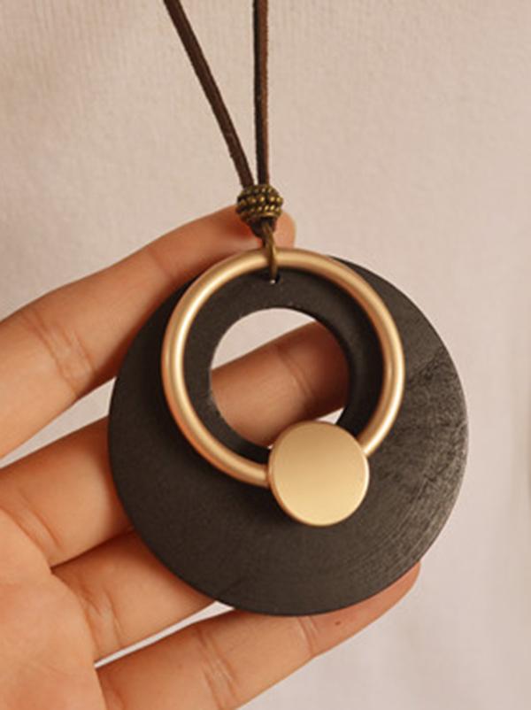 Vintage Circle Shape Wood Necklace