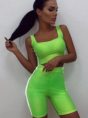 GREEN