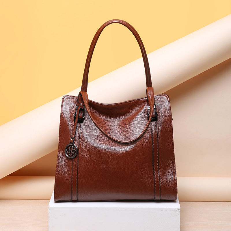 Fashionable head layer leather casual shoulder bag