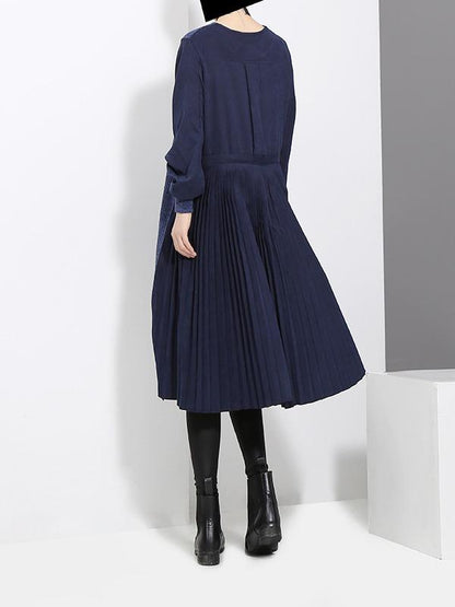 Stitched Pleated Round Neck Kniting Dress